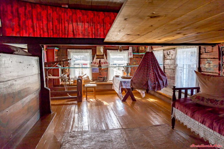 Горница зажиточного крестьянина 19 века