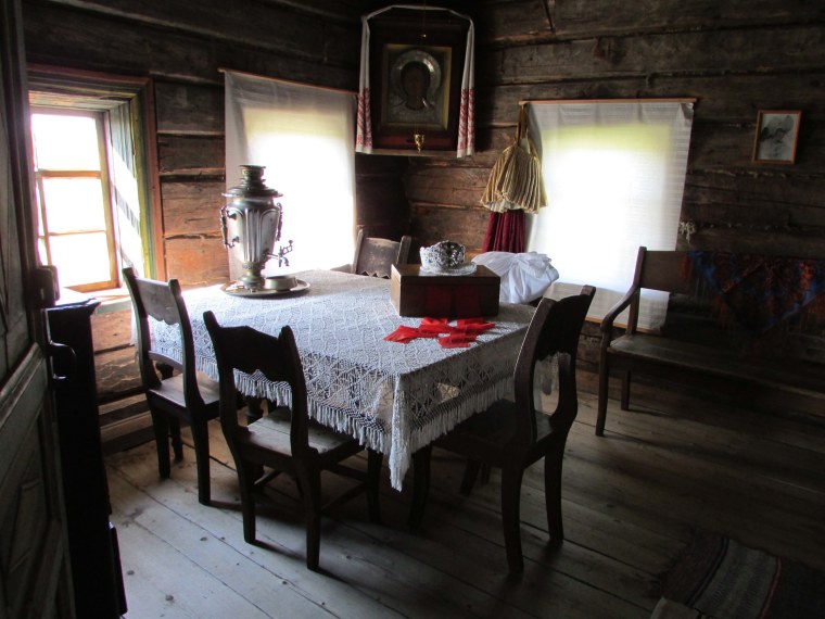 Кижи дом Яковлева внутри