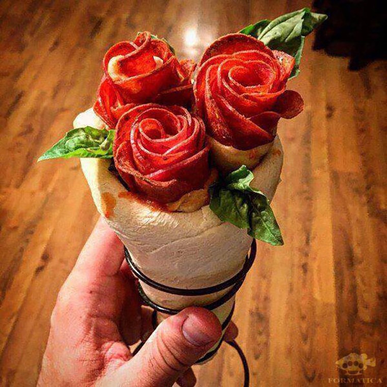 Смешной букет из роз