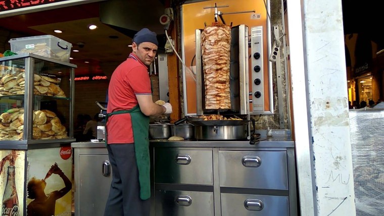 Повар шаурмист