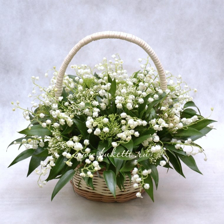 Красивый букет ландышей