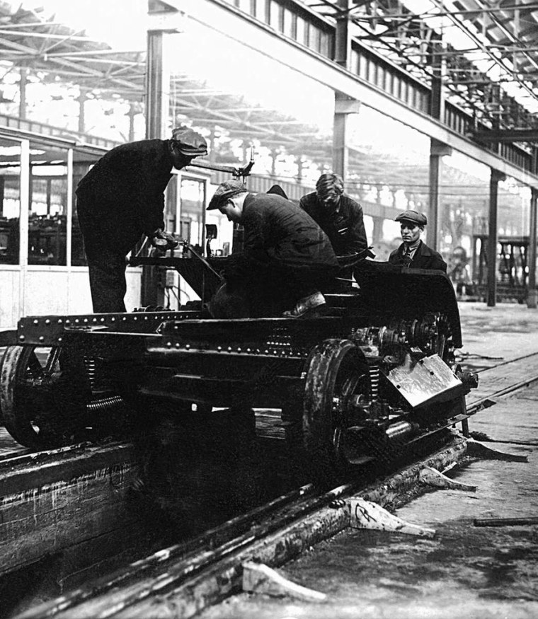 Челябинский тракторный завод 1930