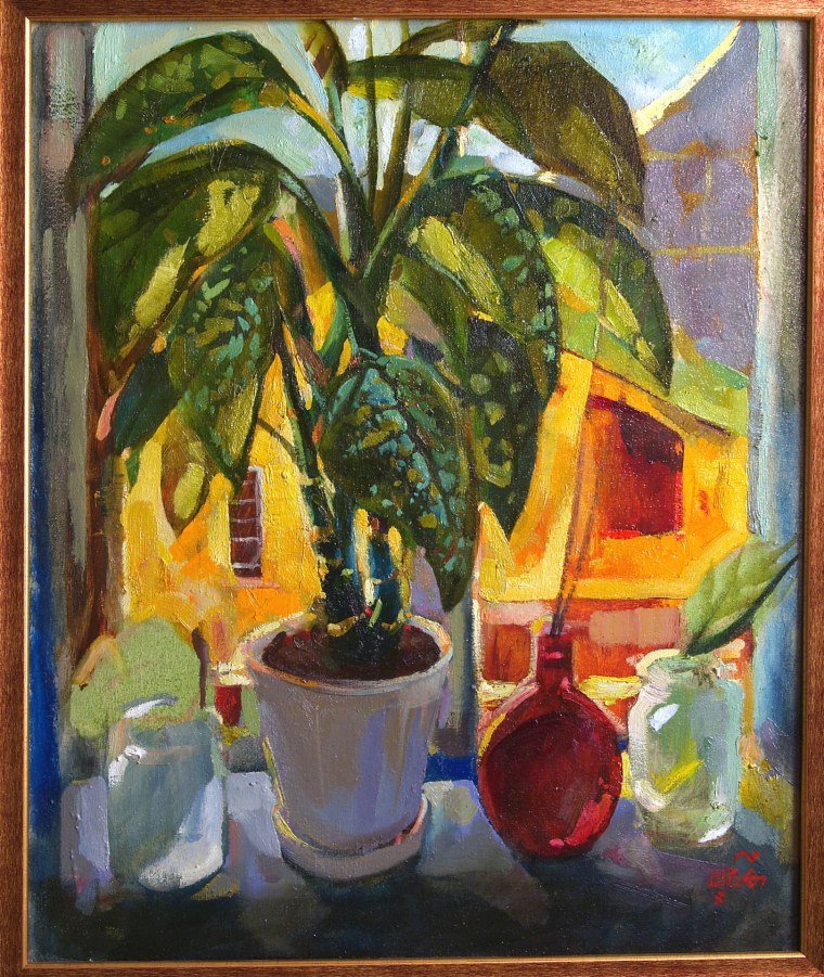 Натюрморт с комнатным растением