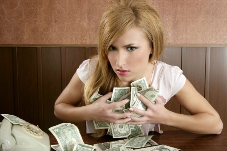 Женщина с деньгами