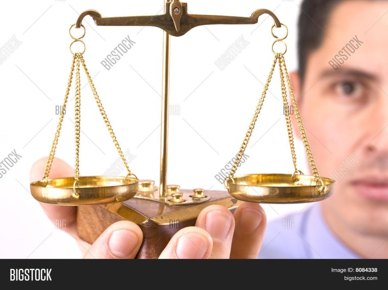 Конфликт интересов фото