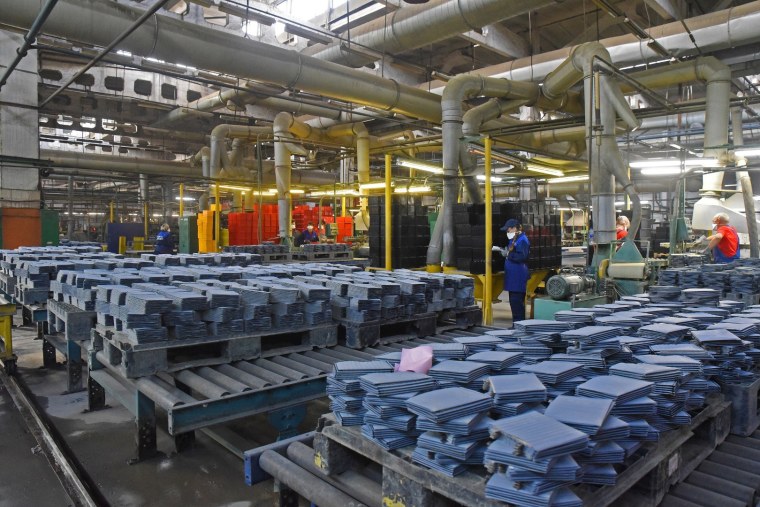 Военный завод в Курске