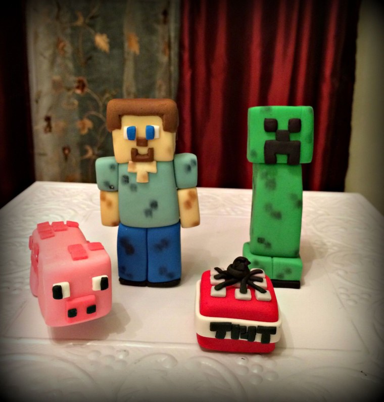 Мастичные фигурки из МАЙНКРАФТА