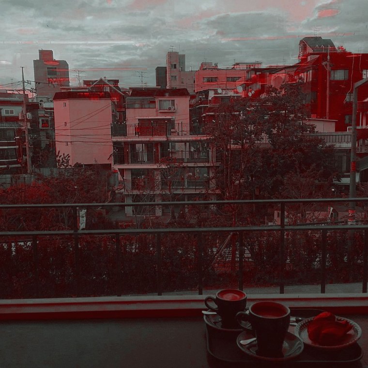 Эстетика красного и коричневого