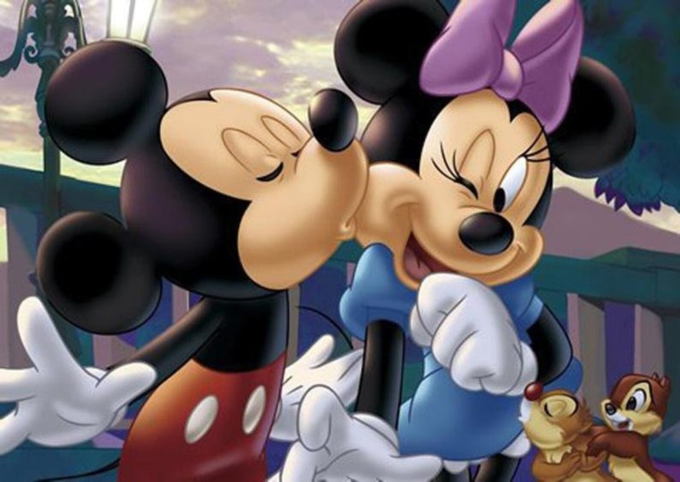 Голая мини из Микки Мауса