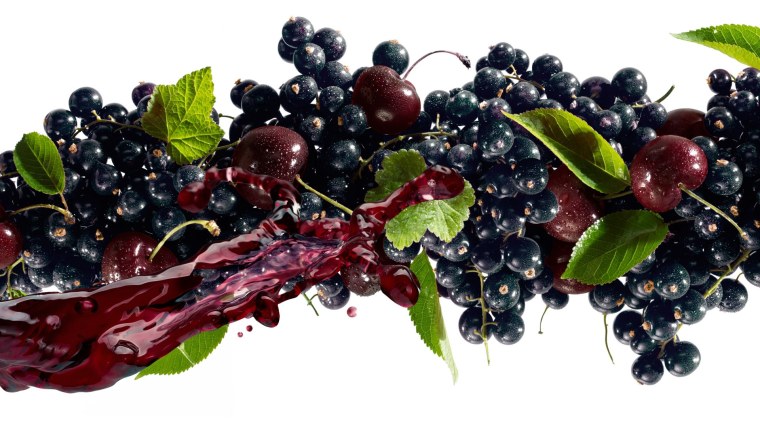 Вишня и черная смородина