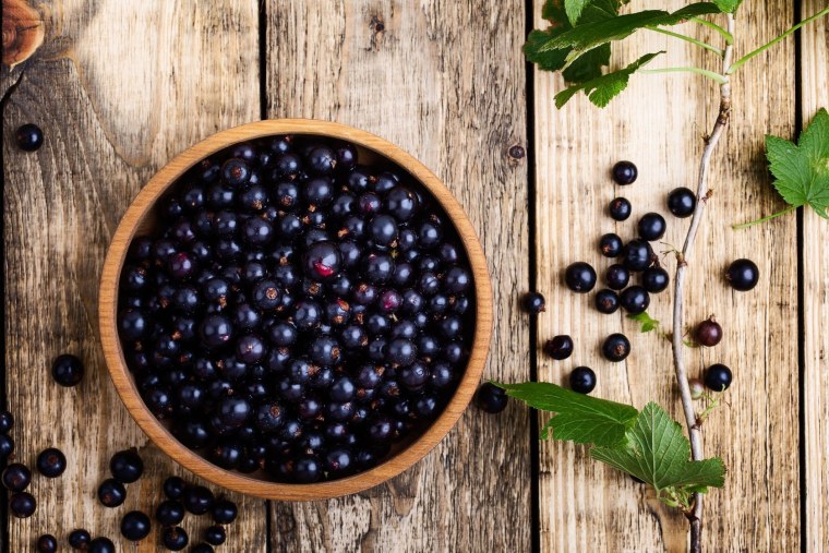 Смородина фон