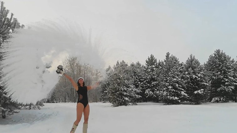 Эксперимент с кипятком на морозе