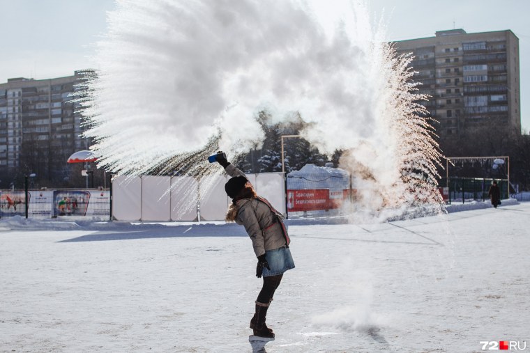 Ледяной дождь салют