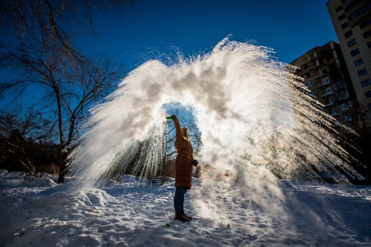 Кипяток на морозе