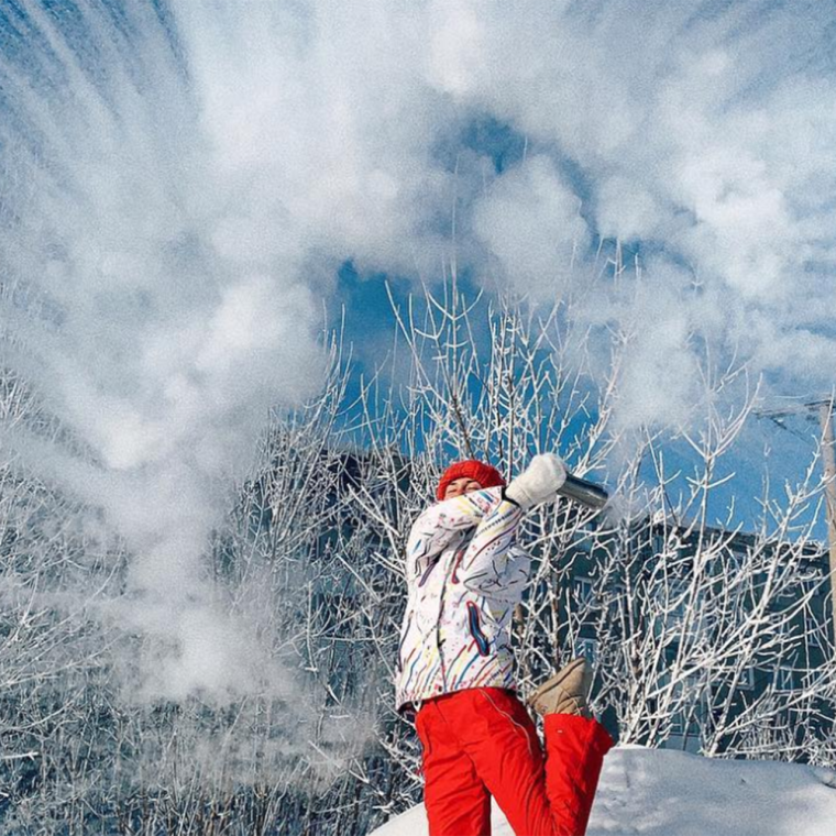 Кипяток на морозе