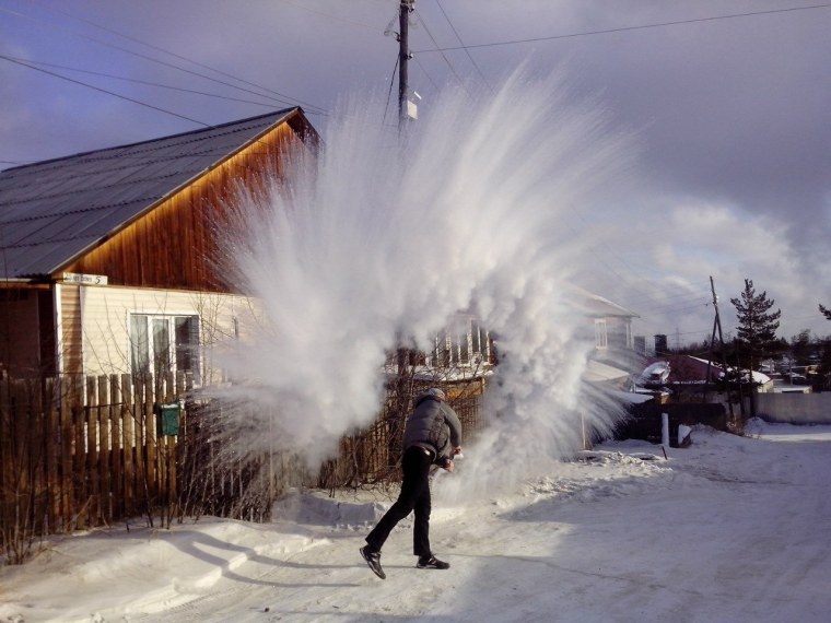 Кипяток на морозе