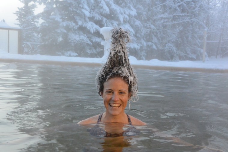 Купание в горячих источниках