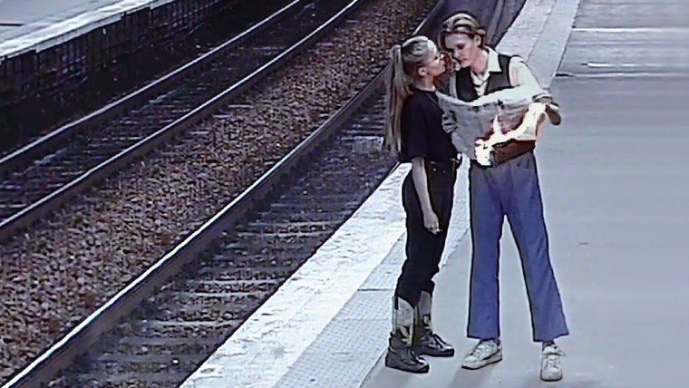 90-Х стиль подружки пара