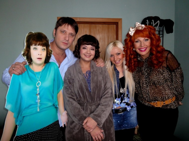 Счастливы вместе герои