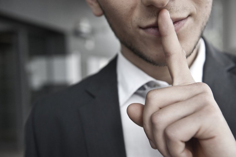 Человек врет