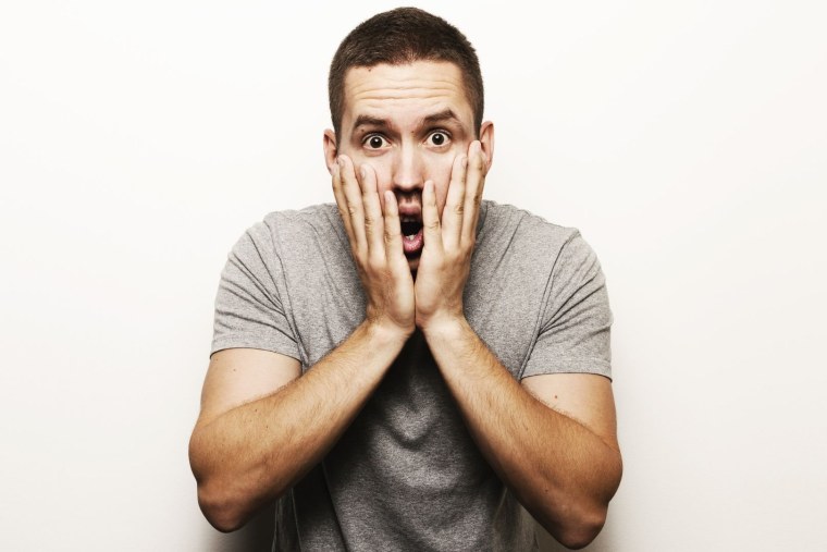 Учливсенное лицо мужчины