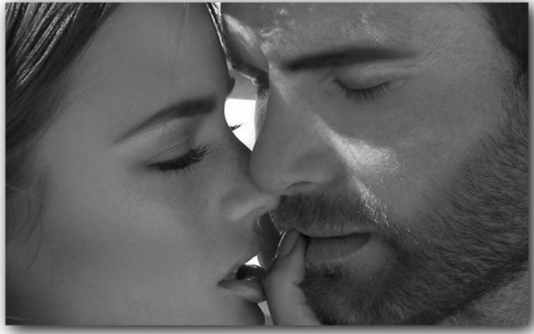 Мужской поцелуй