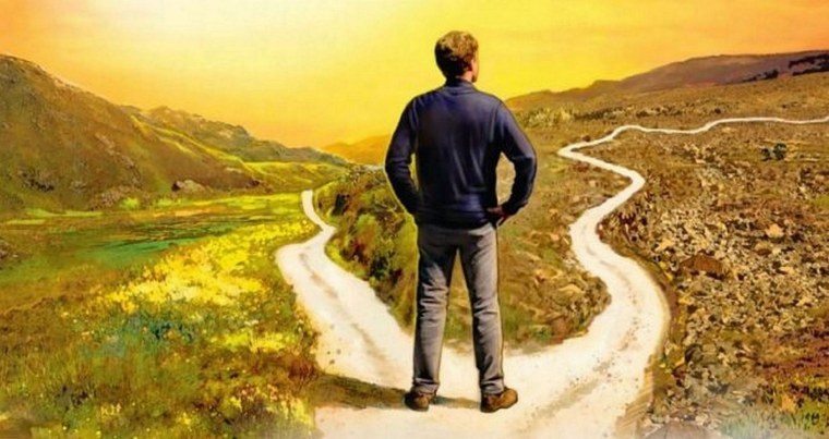 Человек на распутье дорог