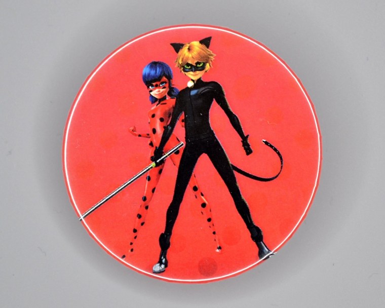 Значки леди баг и супер кот