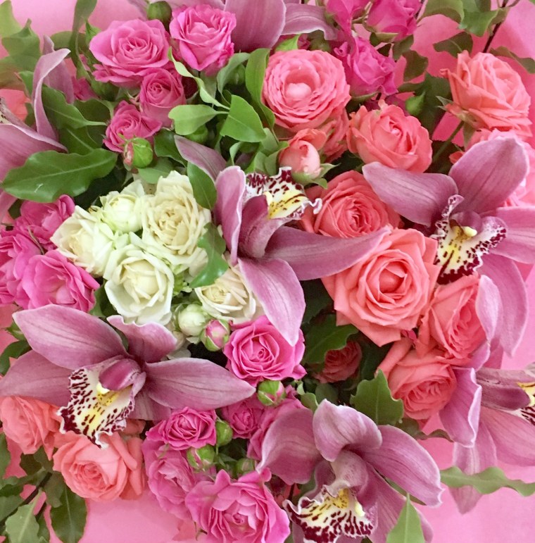 Букет роз и орхидей