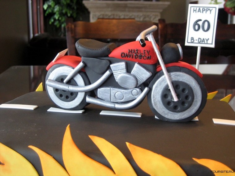 Мотоцикл из мастики