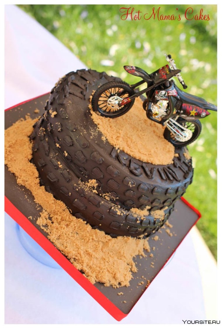 Украшение торта мотоцикл