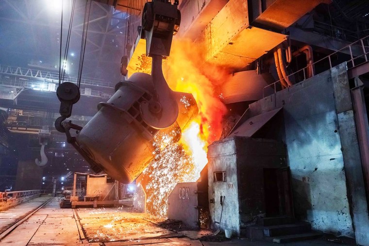 Доменный цех ЕВРАЗ ЗСМК