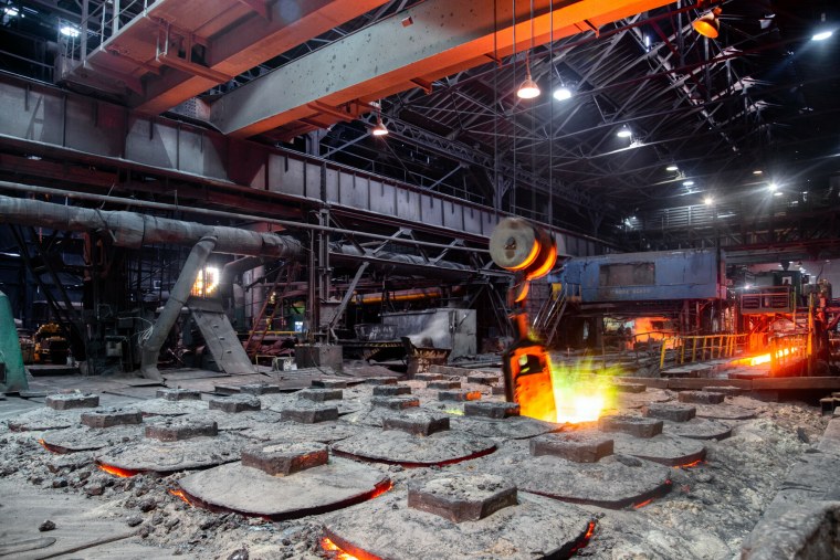 Доменный цех Надеждинский металлургический завод