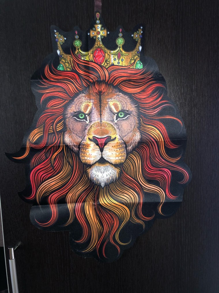 Лев с короной