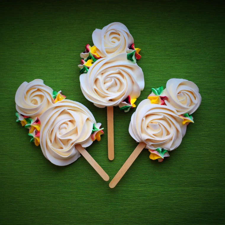 Меренга на палочке к 8 марта