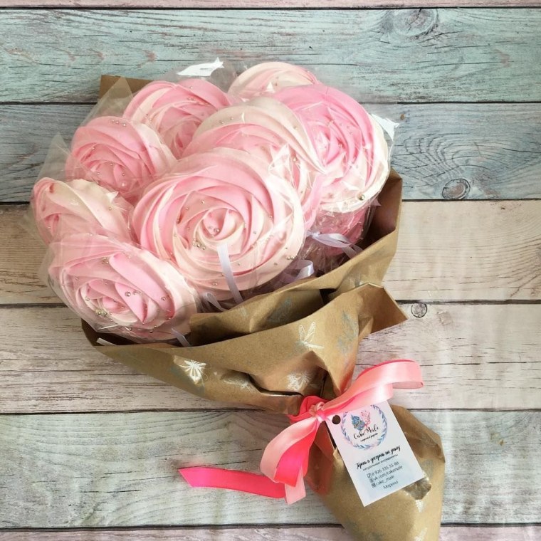 Букет меренги на палочке