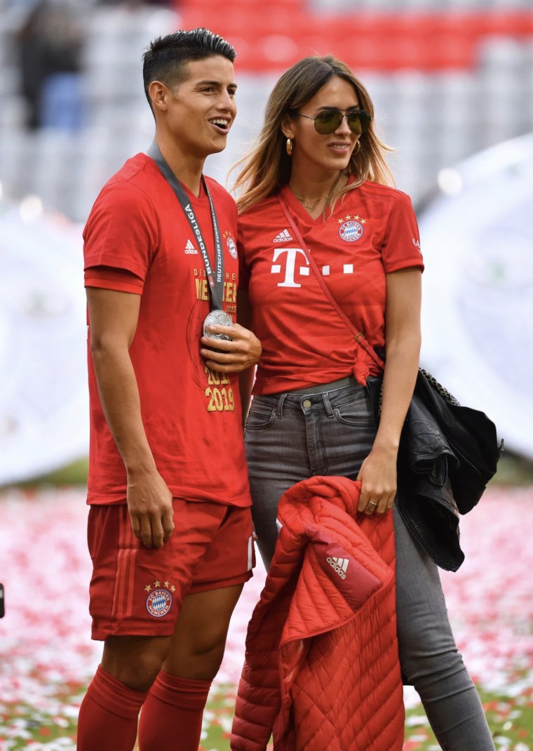 Хамес Родригес с женой