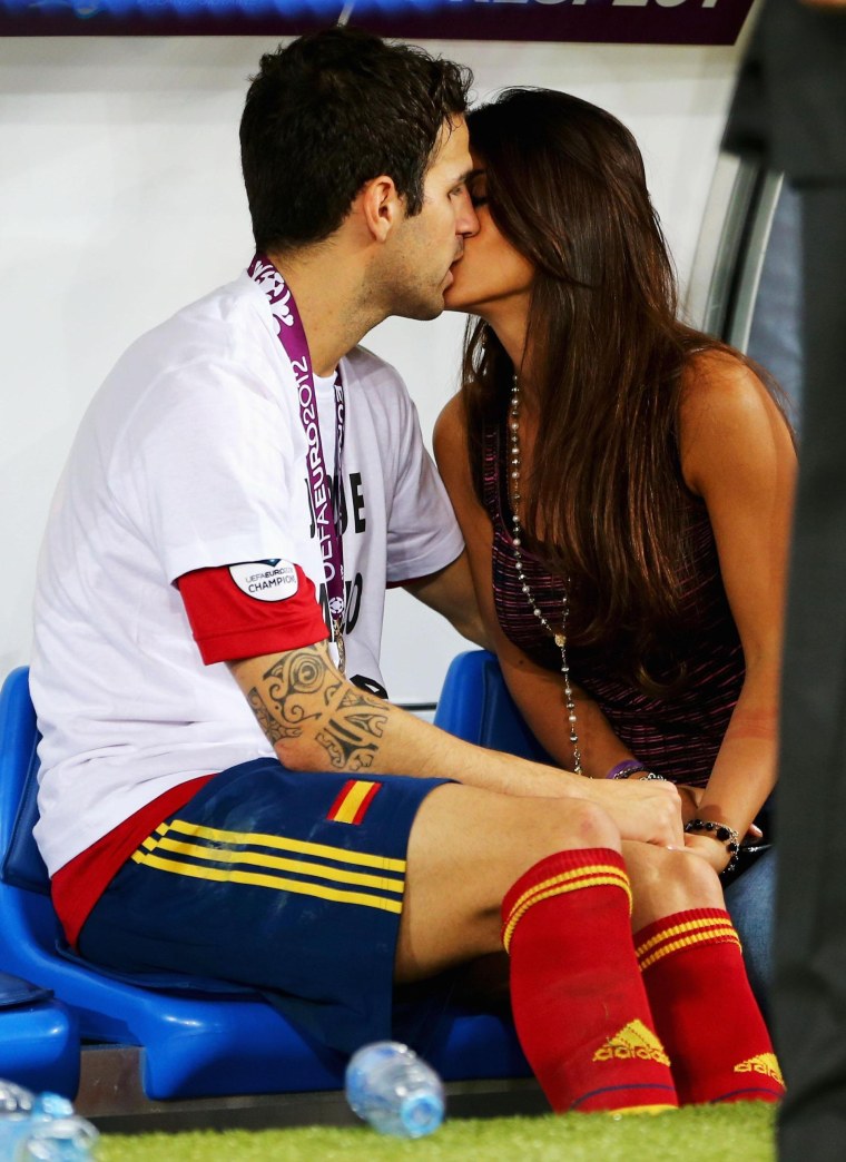 Фабрегас футболист жена