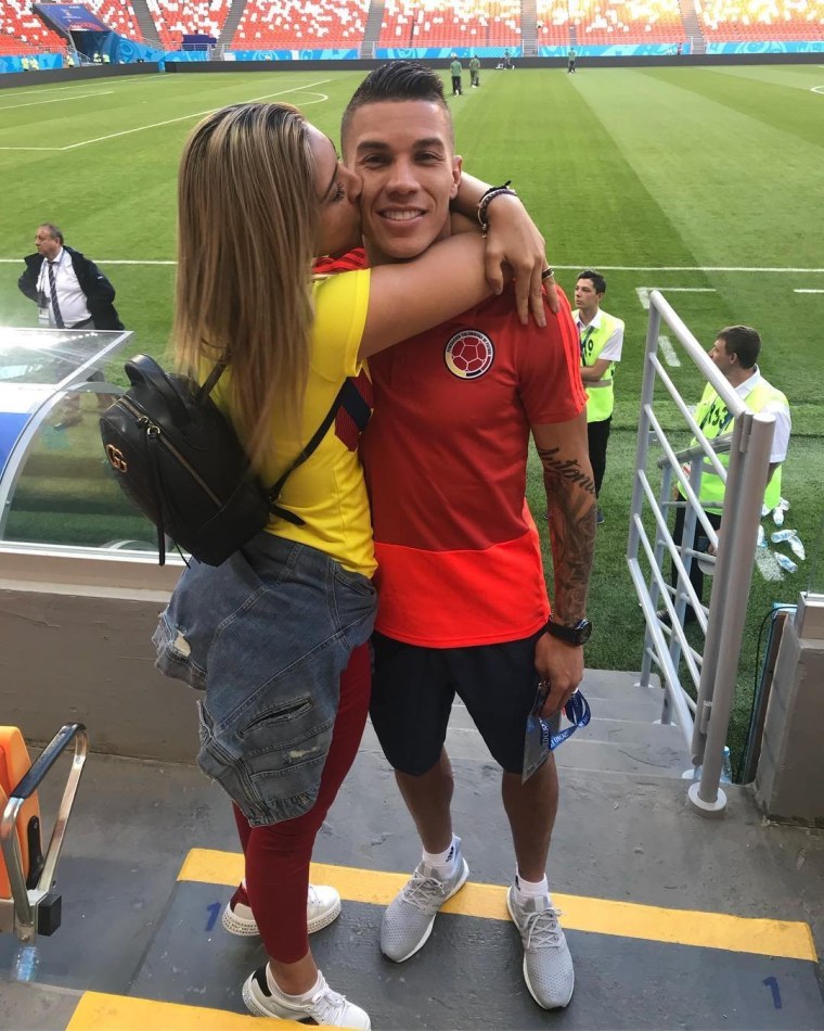 Футболист и футболистка