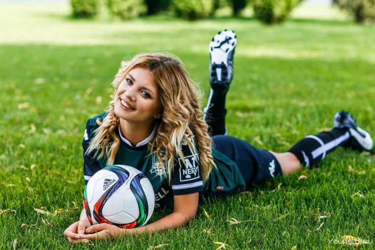 Наталья Морозова футболистка