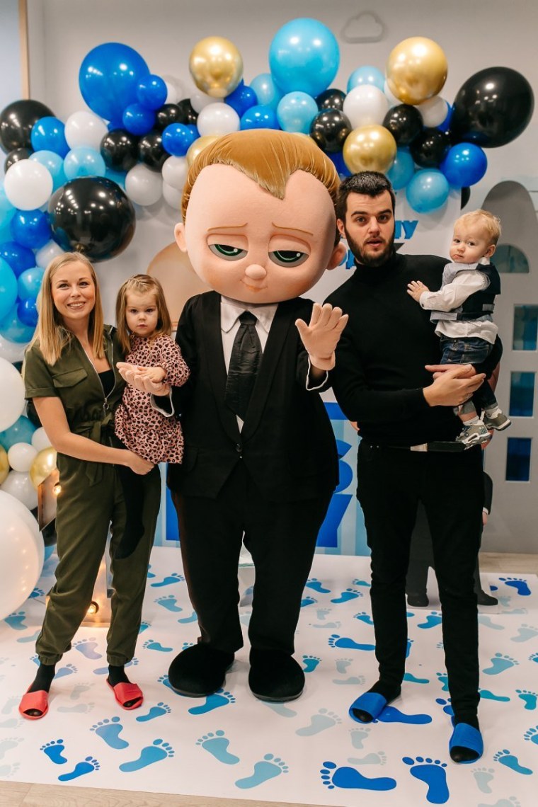 Босс молокосос ростовая кукла