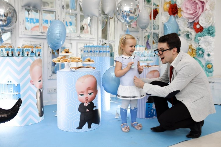 1 Год в стиле босс молокосос