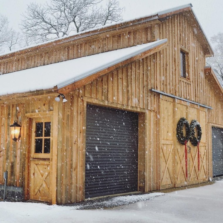 Деревянный гараж