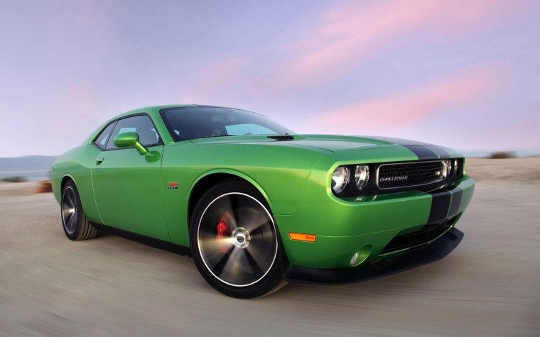 Dodge Challenger srt8 392