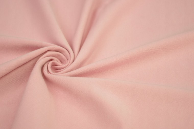 Грязно розовый