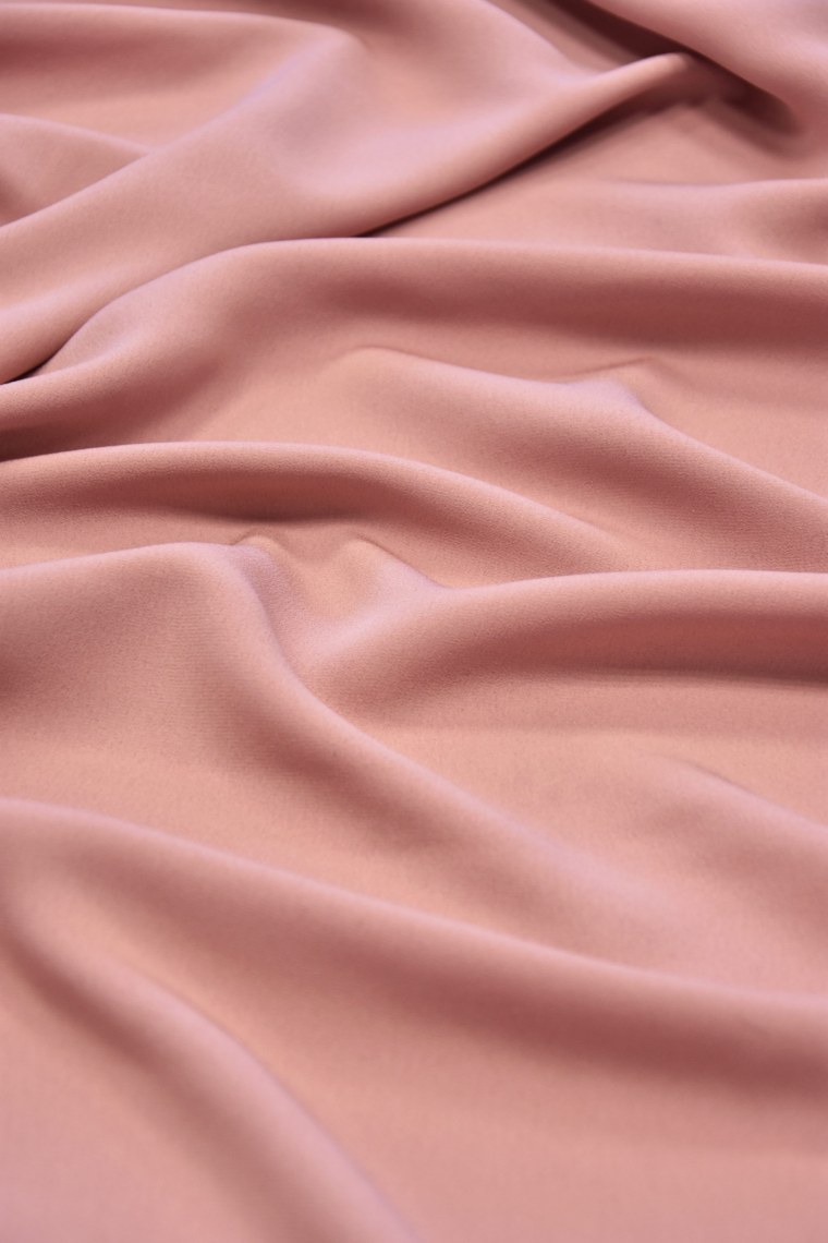 Грязно розовый цвет