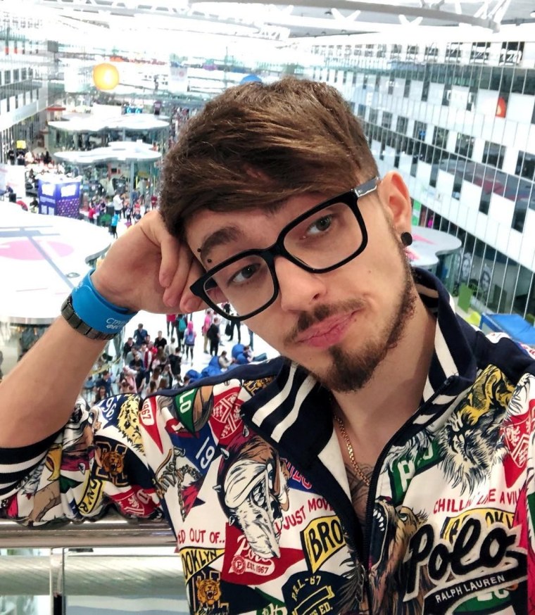 Эдуард перец Янович