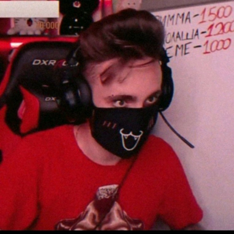 Эдисон перец в маске