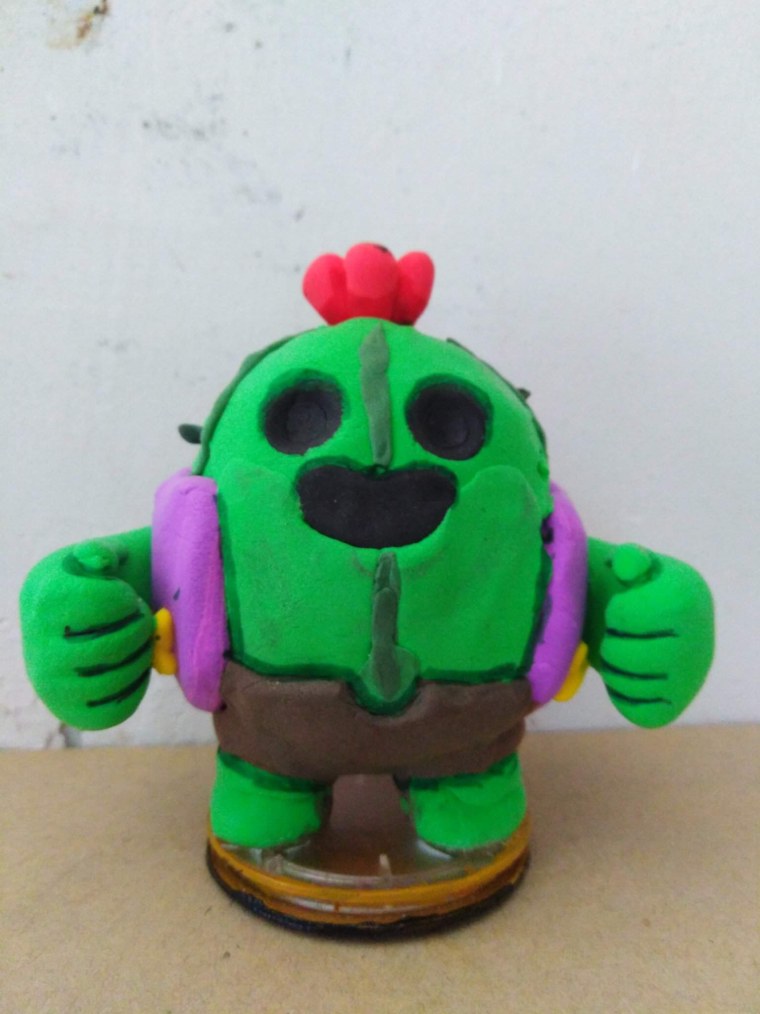 Спайк Браво старс из пластилина