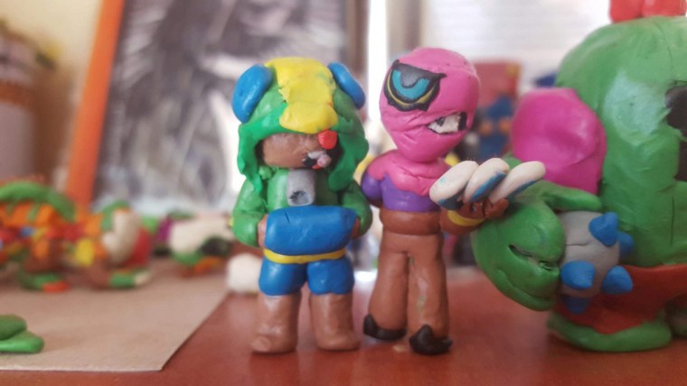 Лепить БРАВЛЕРОВ